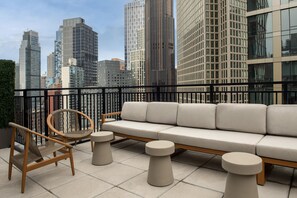 Terrace/patio - The Livingston, part of JdV by Hyatt (Brooklyn)