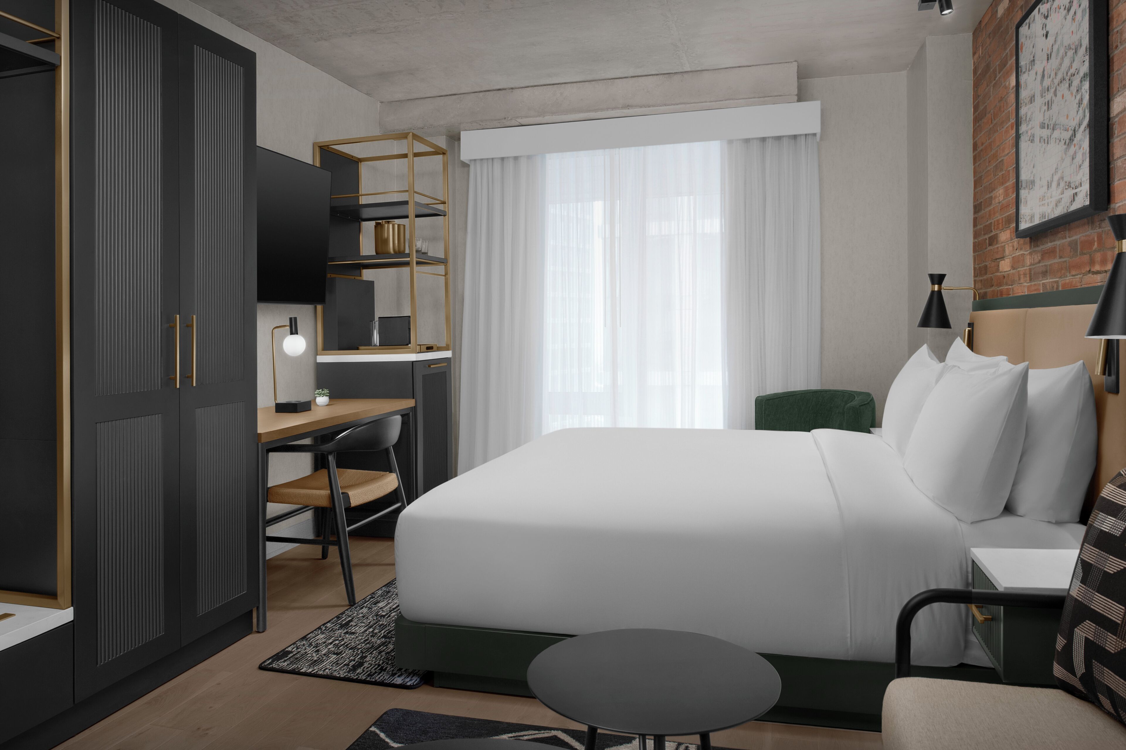 Deluxe kamer, 1 kingsize bed | Luxe beddengoed, een kluis op de kamer, een bureau, een laptopwerkplek