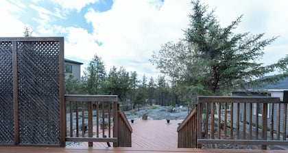 Northern Solace, 2 bedrooms, 2 bathrooms, kitchen, living room, Airport pick up