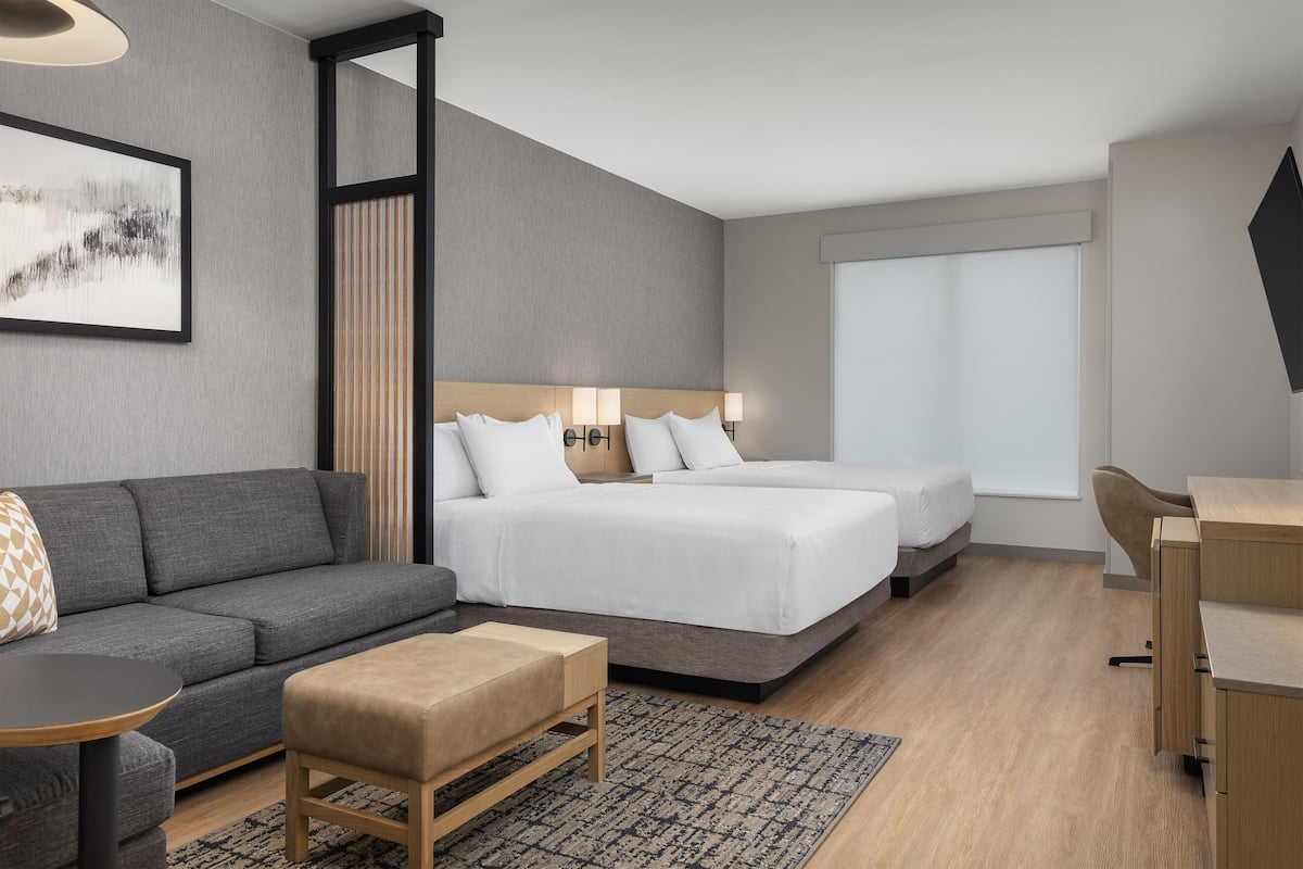 In-room safe, desk, laptop workspace, blackout drapes