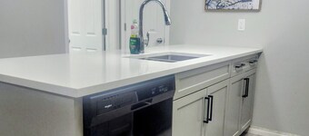 Charming Home Away from Home - Perfect for Families