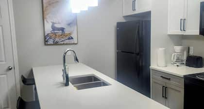 Charming Home Away from Home - Perfect for Families