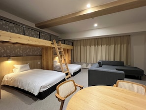In-room safe, individually furnished, blackout drapes