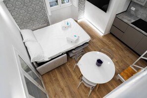 1 bedroom, iron/ironing board, bed sheets