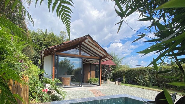 Pool - Lembos Cabin with Jacuzzi and sky view (Pereira)
