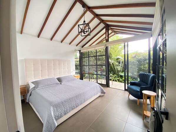 1 chambre, fer et planche à repasser, Wi-Fi gratuit, draps fournis