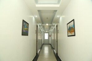 Lobby - Paramhans Hotel (Rishikesh)