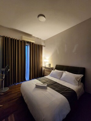 2 bedrooms, iron/ironing board, free WiFi, bed sheets