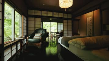 Double Room, River View | In-room safe, free WiFi, bed sheets