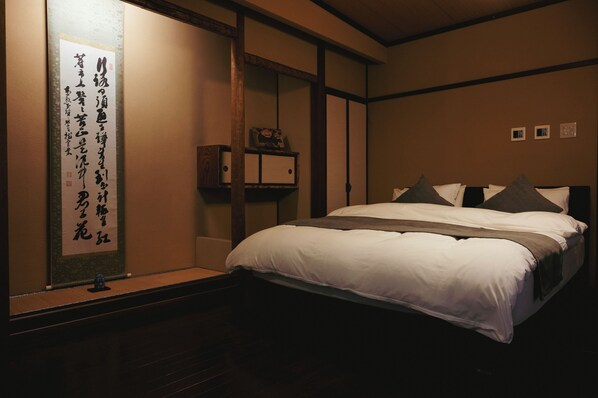 Double Room, River View | In-room safe, free WiFi