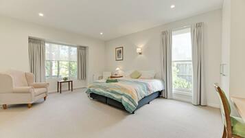 Superior Room, 1 Double Bed | Desk, laptop workspace, free WiFi, bed sheets