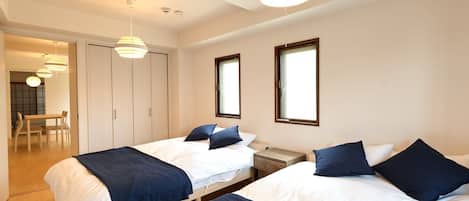 Iron/ironing board, Internet