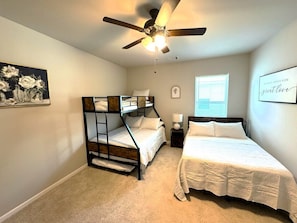 3 bedrooms, iron/ironing board, travel crib, WiFi (free)