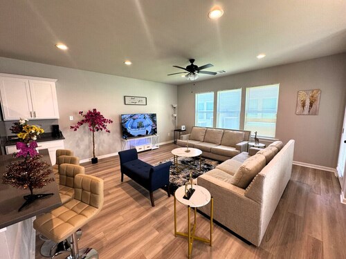 The Modern and Stylish Hangout Hub by LSU - CB1022