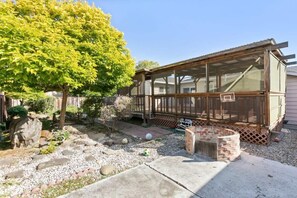 Porch - @ Marbella Lane - Modern Refreshing Home (San Mateo)