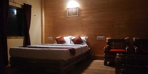 AC Wooden Cottage | Free WiFi
