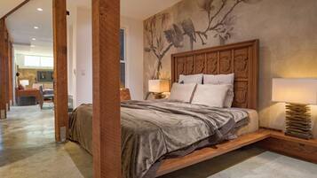 1 bedroom, in-room safe, iron/ironing board, travel cot