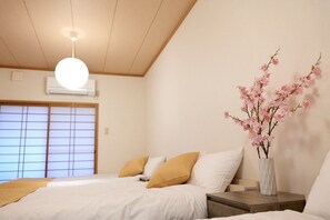 1 bedroom, desk, iron/ironing board, internet