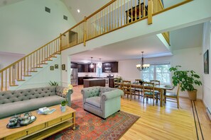 Interior - Creek Dips & S’mores: Catskills Gem (Phillipsport)