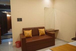 Superior Double Room, Balcony, Hill View | In-room safe, desk, laptop workspace, soundproofing