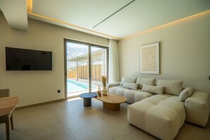 TV - Villa Zen Chrysi – Vacation villa in Crete (Georgioupolis)