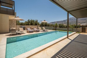 Pool - Villa Zen Chrysi – Vacation villa in Crete (Georgioupolis)