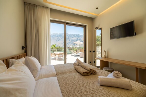 3 bedrooms, travel crib, free WiFi