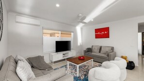 TV, fireplace, table tennis