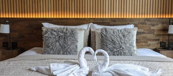 Arctic Star Villa - Sauna & Jacuzzi by BookLapland