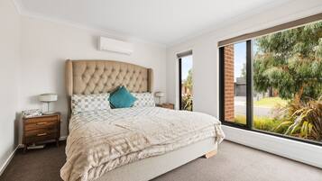 4 bedrooms, iron/ironing board, travel crib, internet