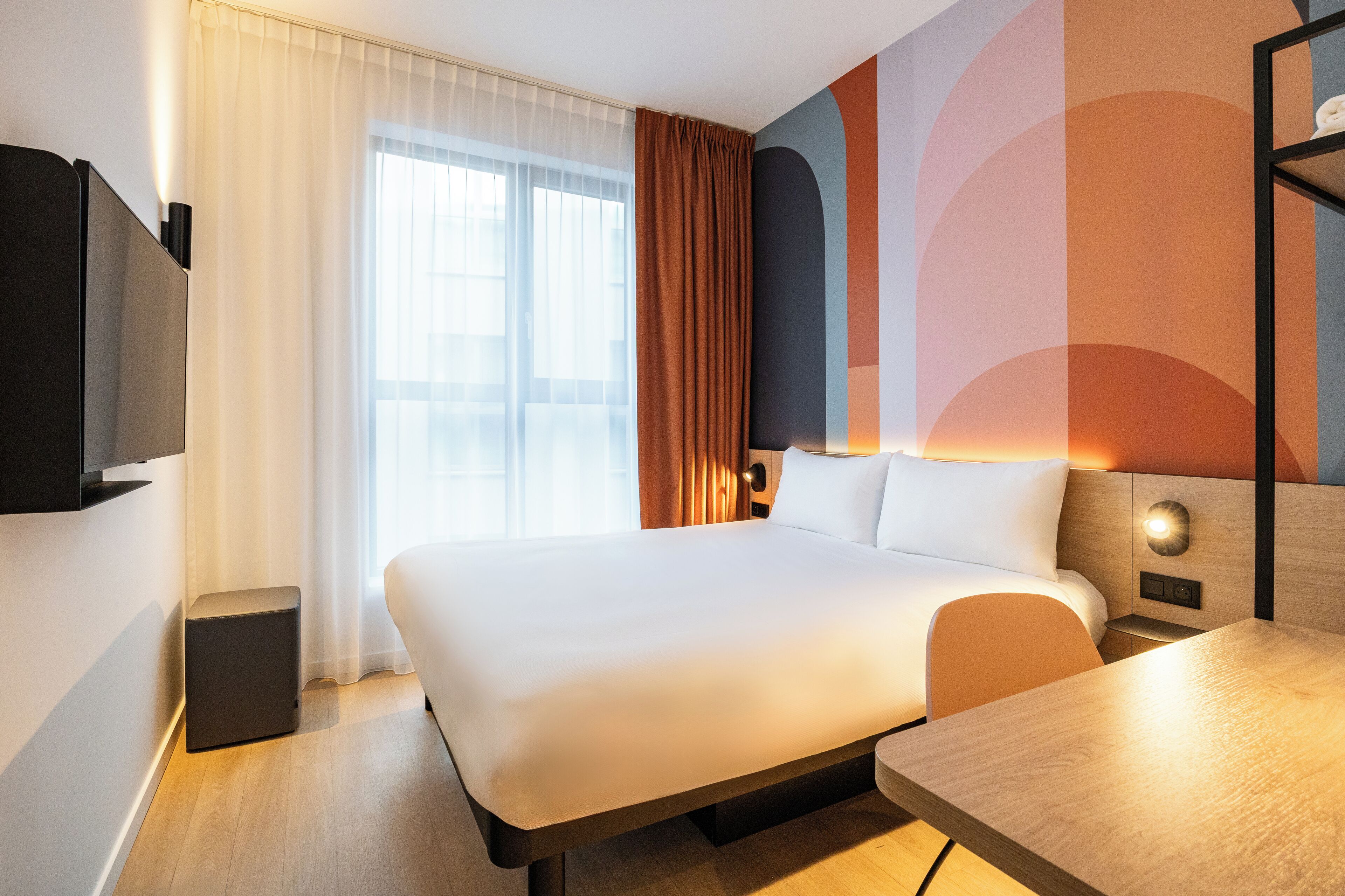 Double Room | Hypo-allergenic bedding, Tempur-Pedic beds, laptop workspace