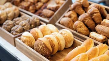 Dagelijks ontbijtbuffet (EUR 17 per persoon)