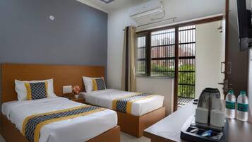 Deluxe Double or Twin Room, Balcony, City View | Desk, free WiFi