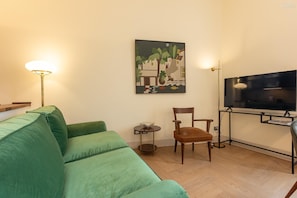 Apartment | Living room
