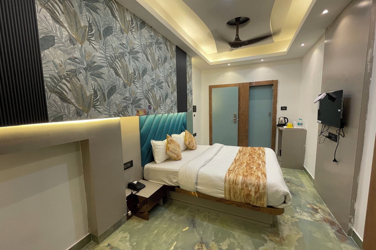 Deluxe Double Room | Free WiFi