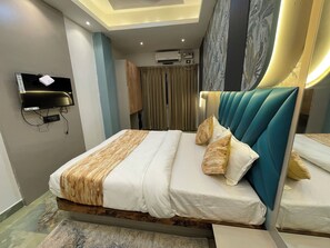 Deluxe Double Room | Free WiFi