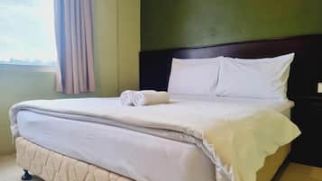 Quarto casal luxo, 1 cama Queen | Wi-Fi de cortesia, roupa de cama