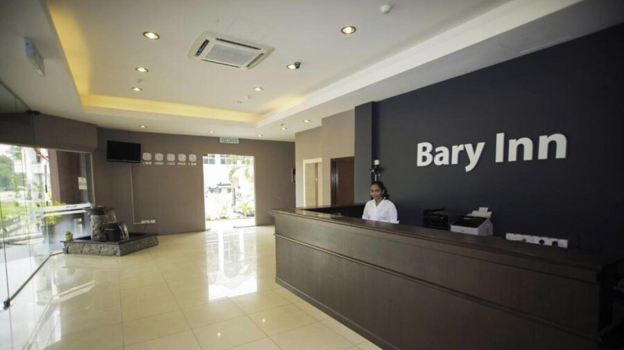 OYO 91185 Dancenter Sepang