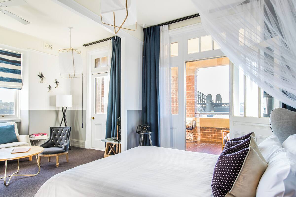 Blackout drapes, iron/ironing board, free WiFi
