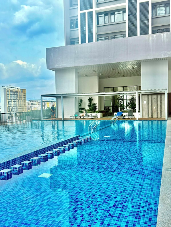 Outdoor pool - Chamber Residence KL by Azure Heaven (Kuala Lumpur)