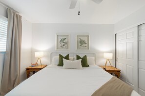4 bedrooms, iron/ironing board, WiFi, bed sheets