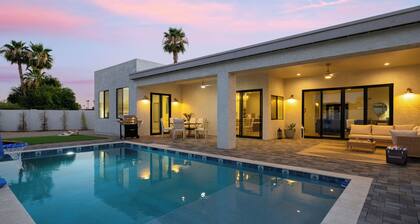 El Dorado Escape | Luxe 4BR w/ Pool, Putting Green, Fireplace near Kierland