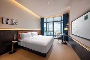 River View King Bed Room with Garden Terrace | Laptop workspace, free WiFi, bed sheets - SSAW Garden Hotel Suzhou (Suzhou)