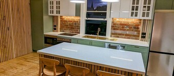 Timeless, classy, central!