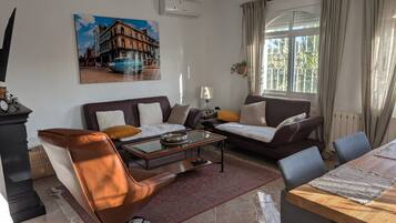 Chalet | Ruang keluarga