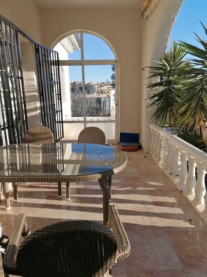 Chalet | Outdoor dining