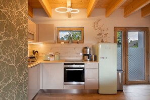 Réfrigérateur, four, plaque de cuisson, lave-vaisselle