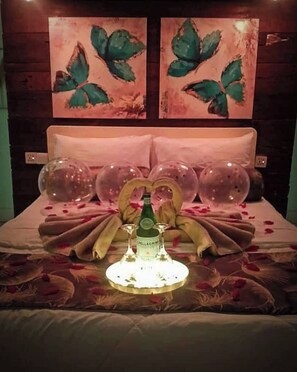 3 bedrooms, iron/ironing board, Internet, bed sheets