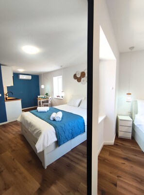 1 chambre, fer et planche à repasser, Wi-Fi gratuit, draps fournis