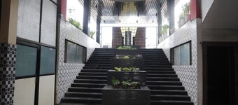 Hotel Om Complex
